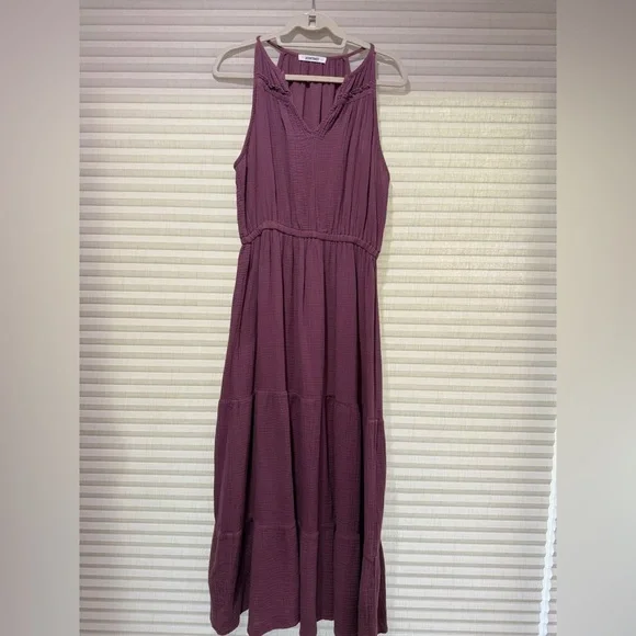 Self Contrast Sleeveless Dress - Picture 5 of 7